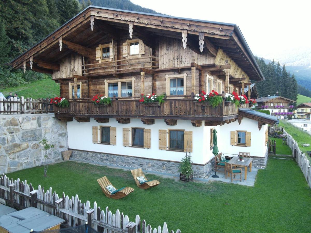 Haus Wildschuetz Apartment Hippach Exterior photo