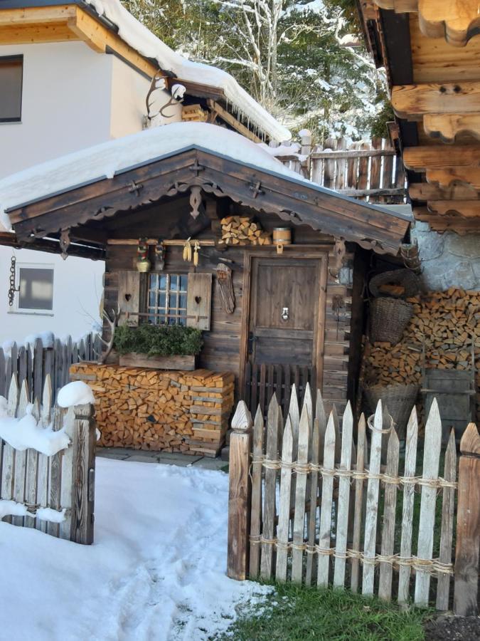 Haus Wildschuetz Apartment Hippach Exterior photo